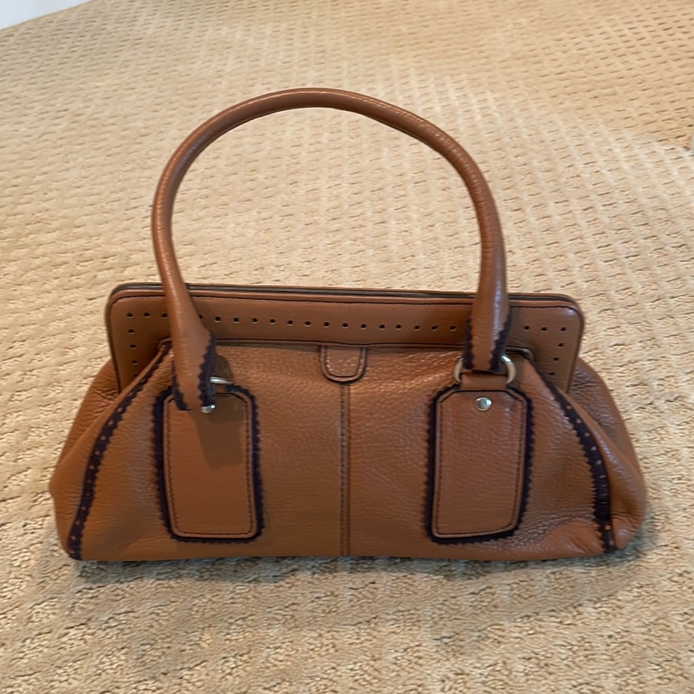 Chestnut leather handbag